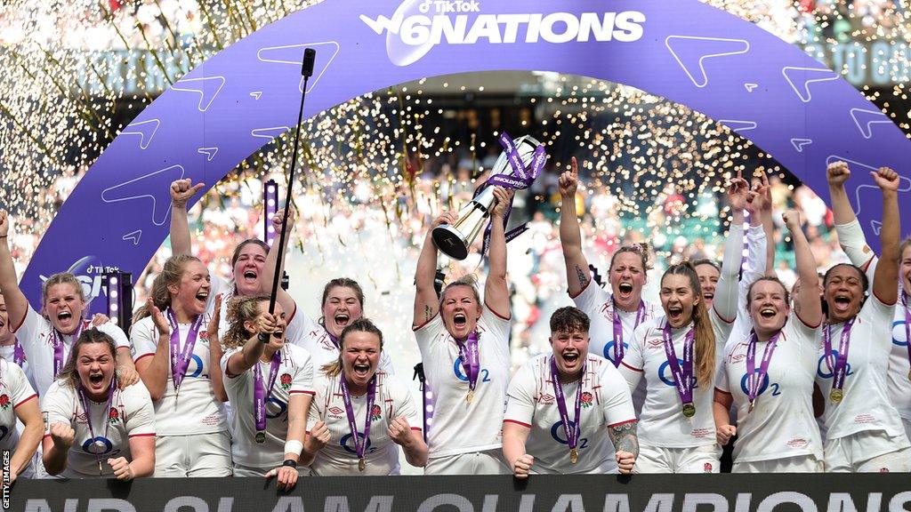 Marlie Packer lifts the Six Nations with her England team-mates