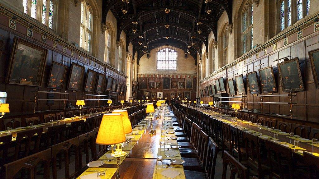 Interior-of-The-Great-Hall-at-Christ-Church-College-in-Oxford-used-for-the-Harry-Potter-movies.