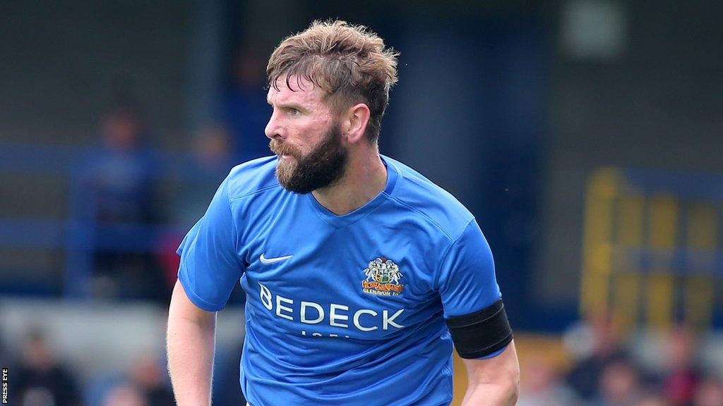 Paddy McCourt playing for Glenavon