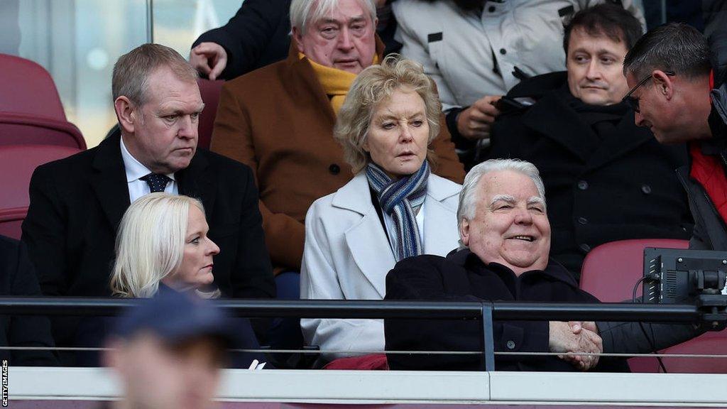 Everton chairman Bill Kenwright