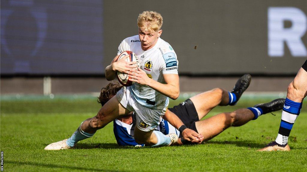 Josh Hodge scores a try for Exeter against Bath