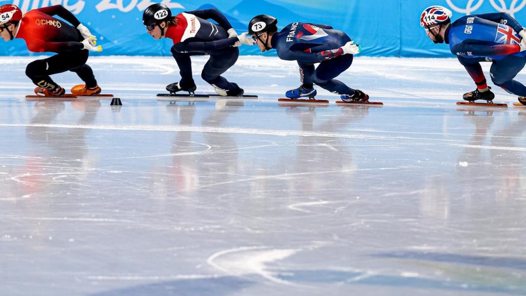 Short track speed skating