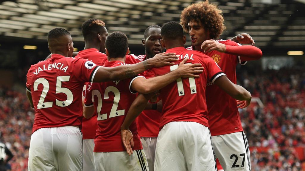 United celebrate