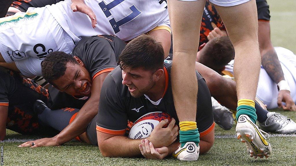 Matt Cornish scores a try for Ealing Trailfinders against Northampton Saints in the Premiership Rugby Cup