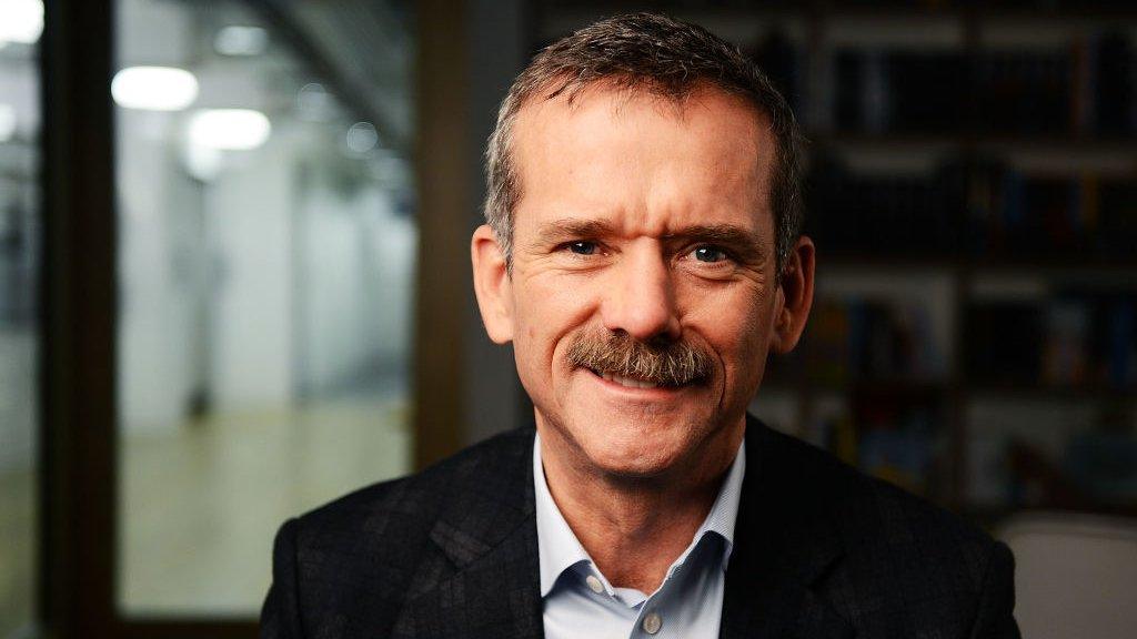 chris-hadfield.