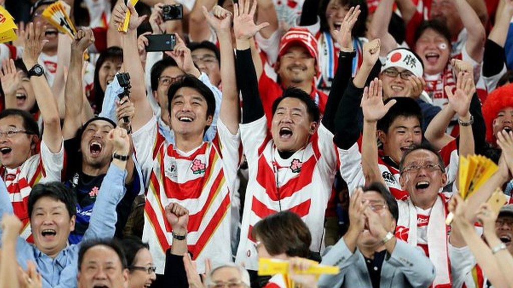 Japan fans