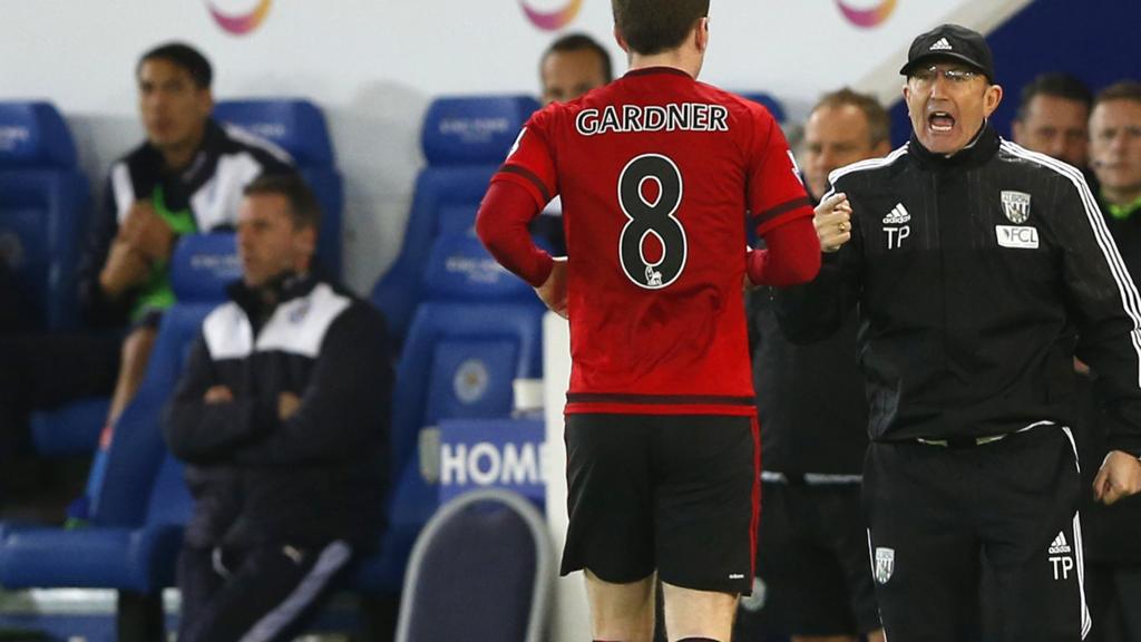 Craig Gardner and Tony Pulis celebrate