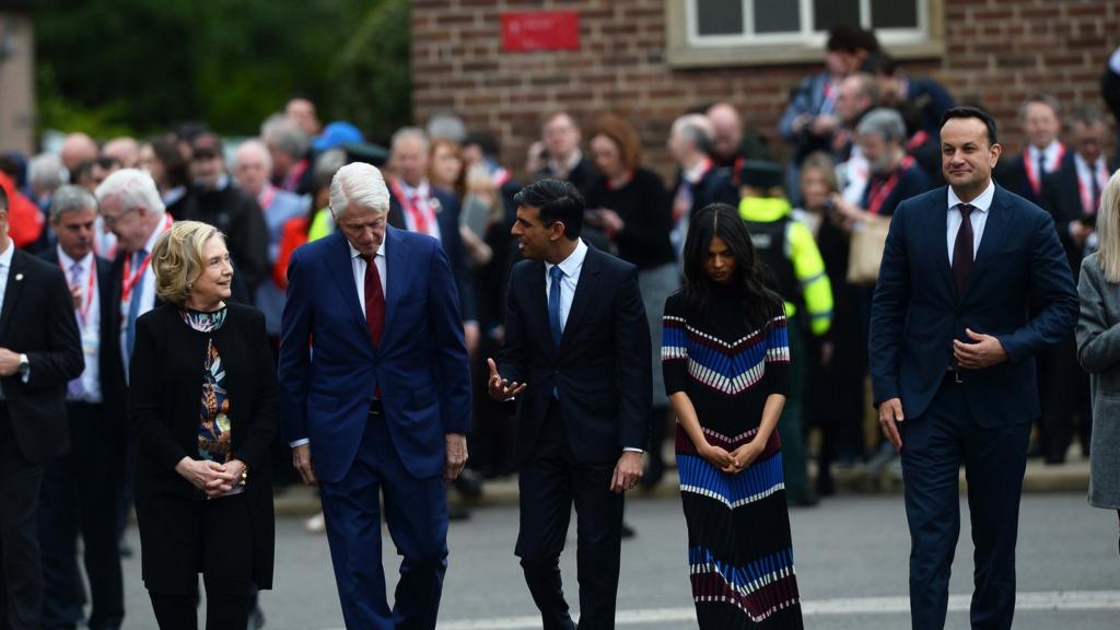 Rishi Sunak (centre) with Hillary and Bill Clinton, Akshata Murty and Irish PM Leo Varadkar