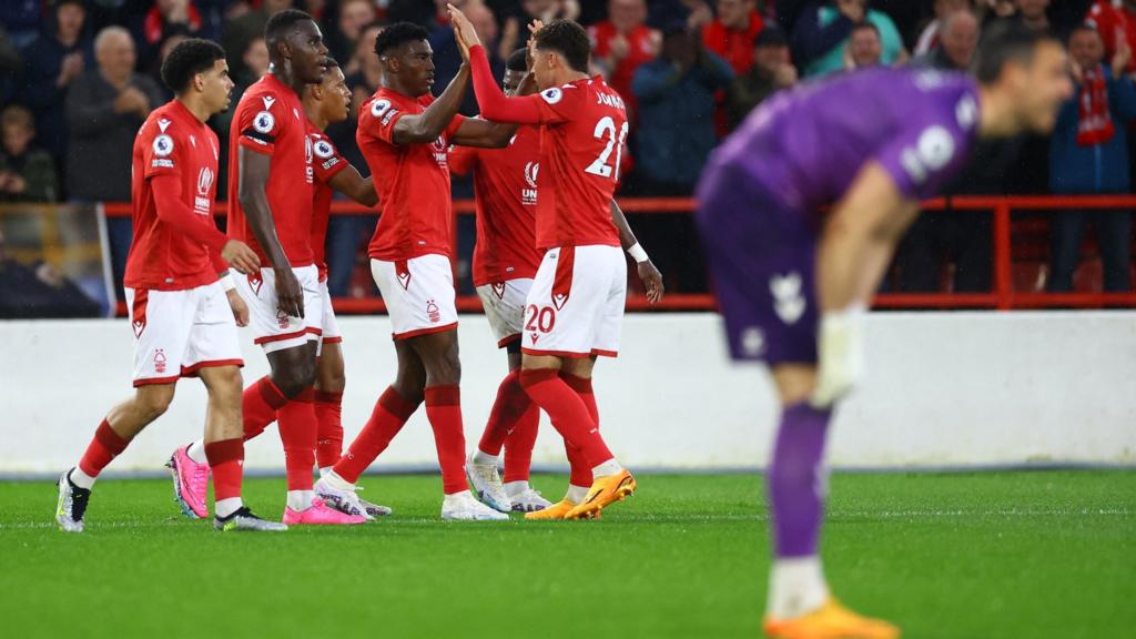 Premier League LIVE Fulham vs Leicester, Brighton vs Everton