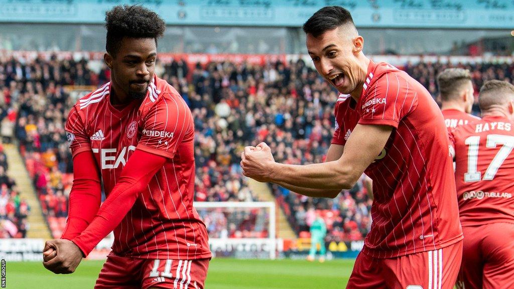 Aberdeen strikers Luis 'Duk' Lopes and Bojan Miovski