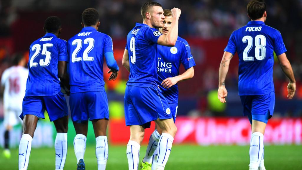 Jamie Vardy celebrates