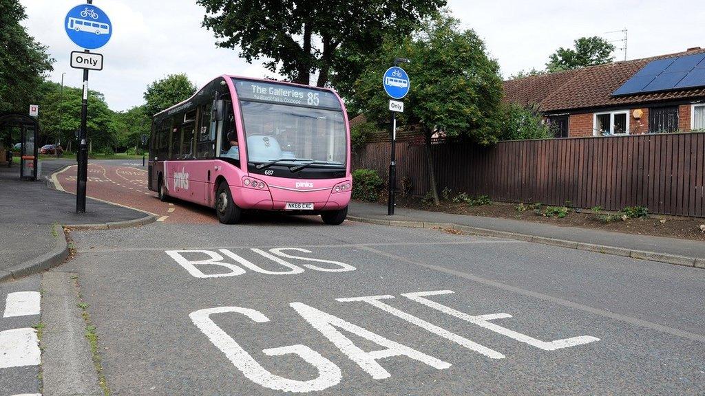 Bus lane in Washington