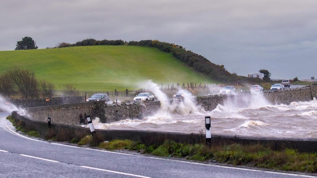 Portaferr Road waves. 12 noon.