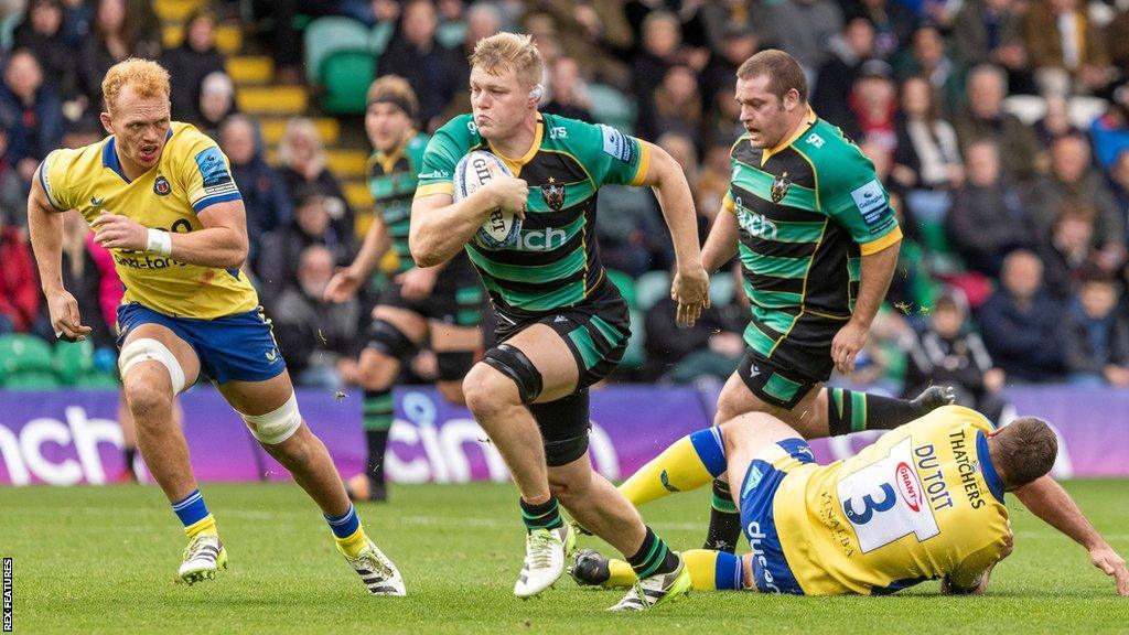 Tom Pearson playing for Northampton Saints