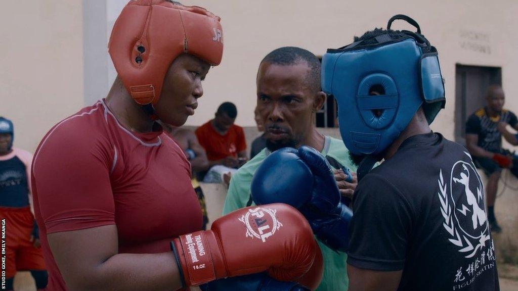 Nigerian boxers Idara Udotte and Dorcas Onoja