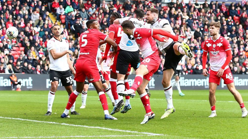 Derby score at Barnsley