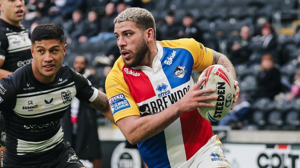 Hakim Miloudi scored two of London Broncos' five tries