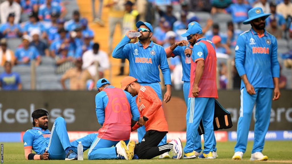 Hardik Pandya receives treatment for injury