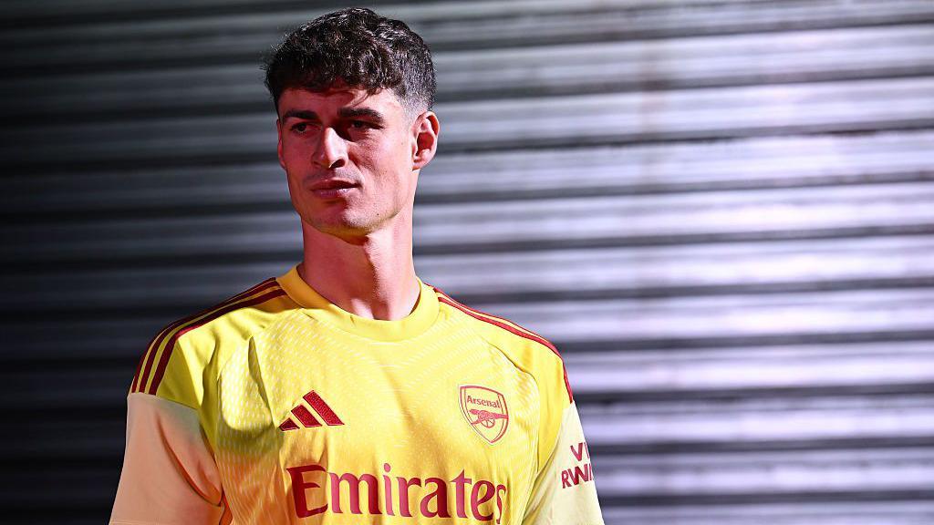 Kepa Arrizabalaga signs for Arsenal