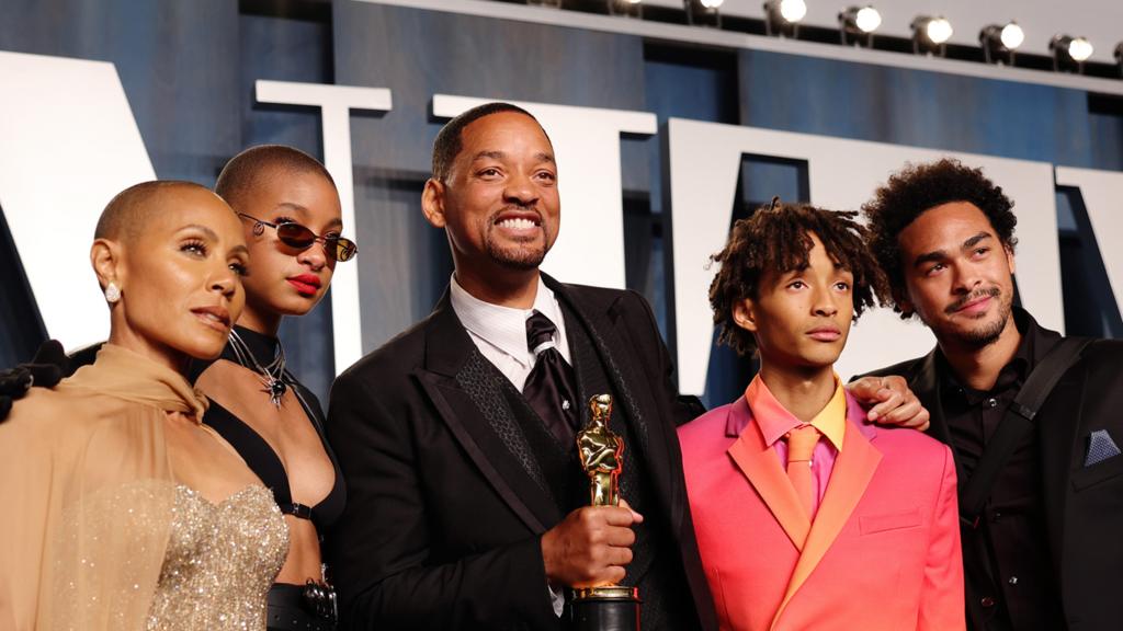 Will Smith with his wife and family at the Vanity Fair party