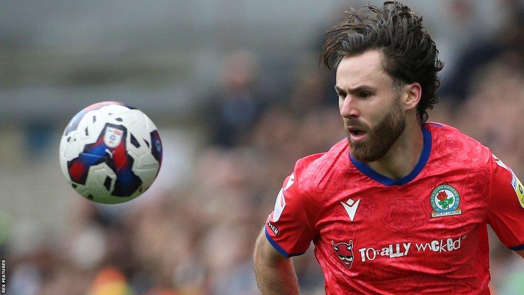 Ben Brereton Diaz looks at the ball