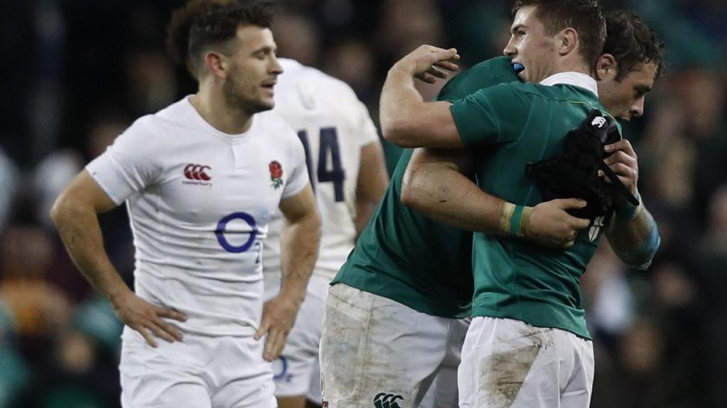 Ireland's players celebrate at full-time