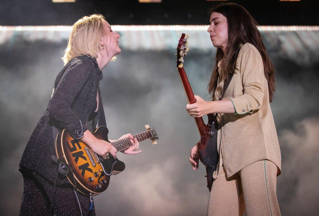 Alana and Danielle Haim perform on stage