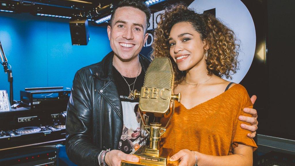 Izzy Bizu with her BBC Music Award