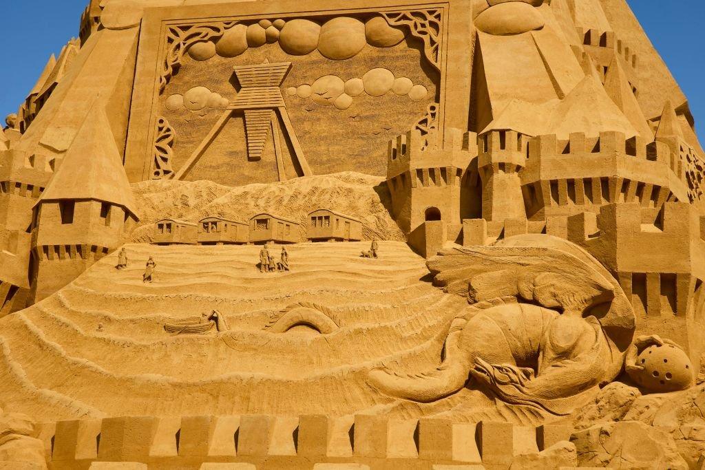 Big-sandcastle.