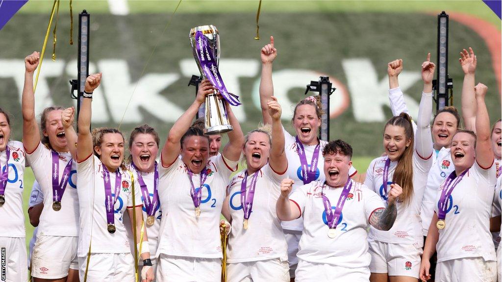 England celebrate winning the Women's Six Nations