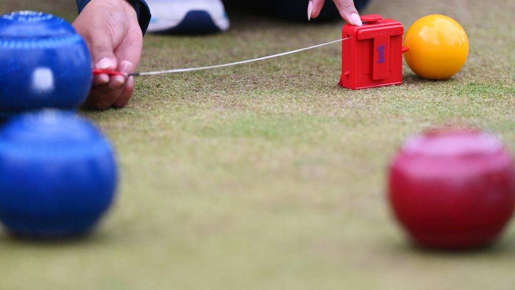 Lawn bowls