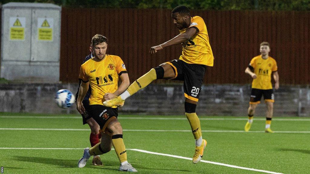 Annan Athletic's Benjamin Luissint scores