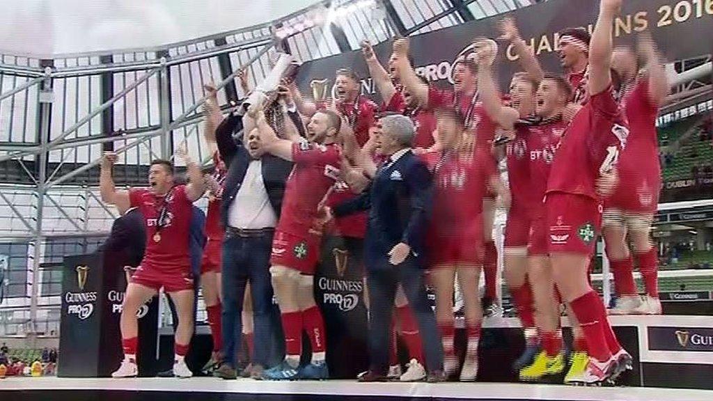 Scarlets players celebrate