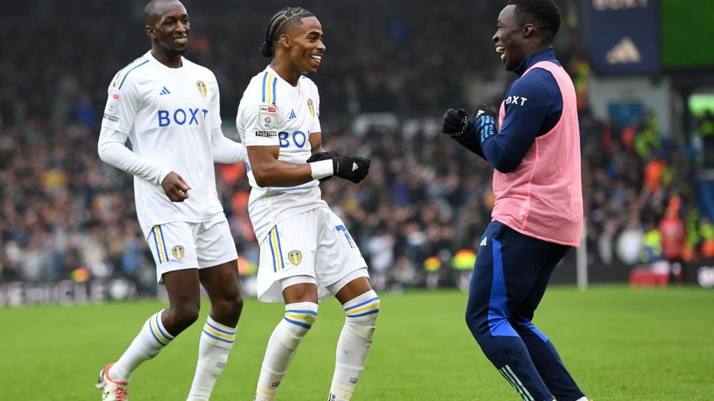 Leeds United players celebrate scoring