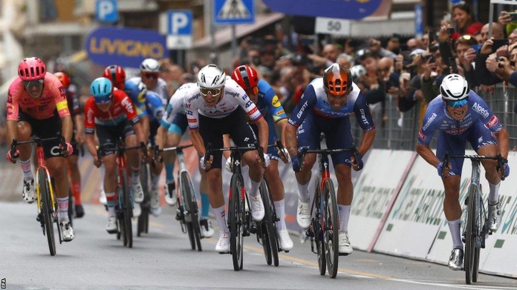 Jasper Philipsen wins the 2024 Milan-Sanremo in a sprint finish