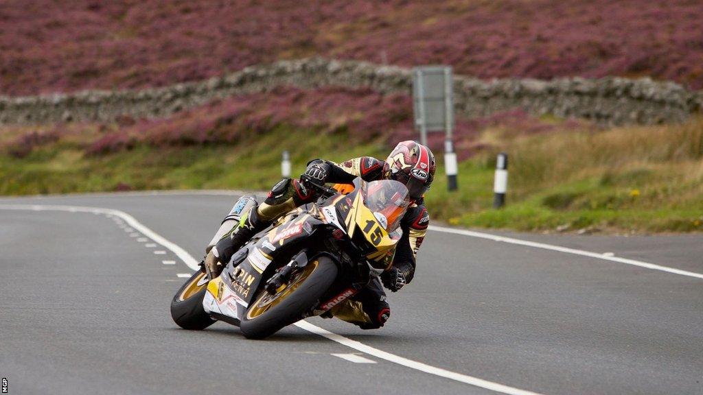 Joe Yeardsley during the Senior Manx Grand Prix race