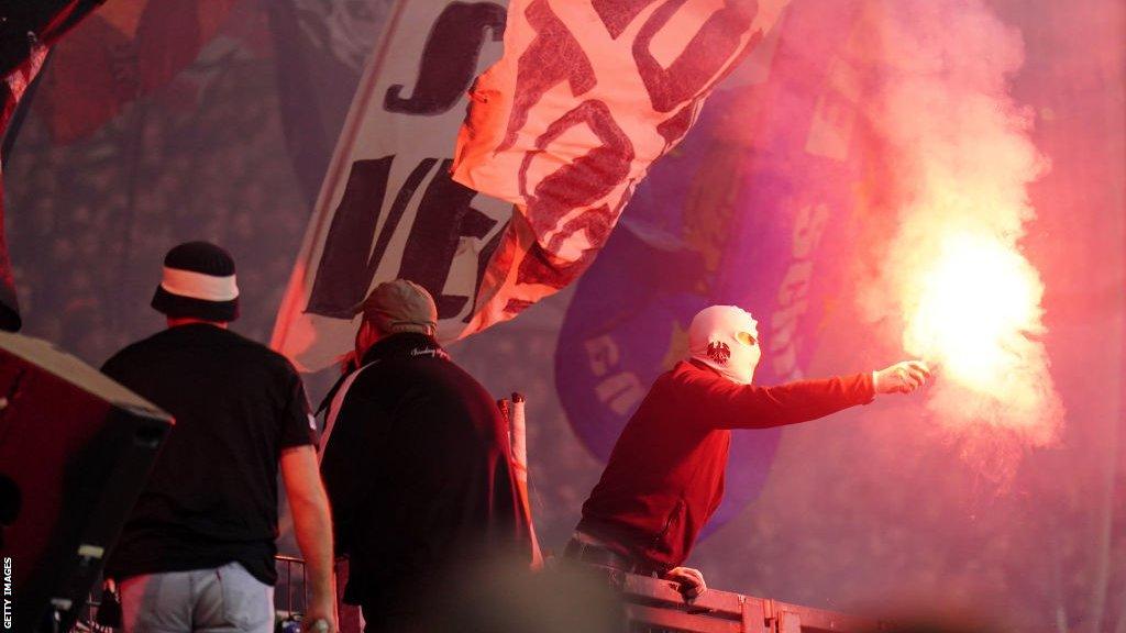 Fan support during Napoli vs Eintracht Frankfurt first leg meeting on 21 Feb.