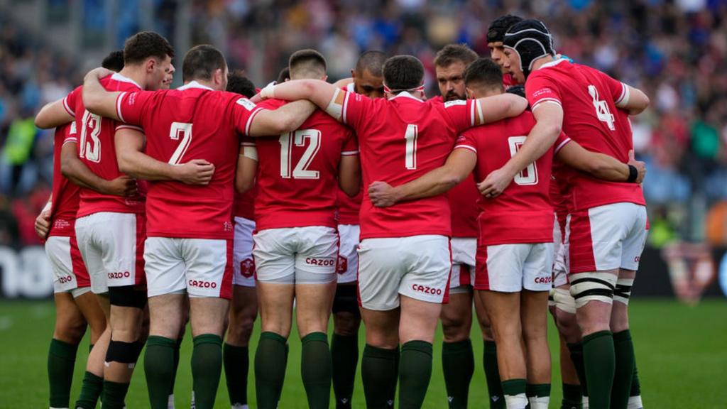 Wales squad huddle