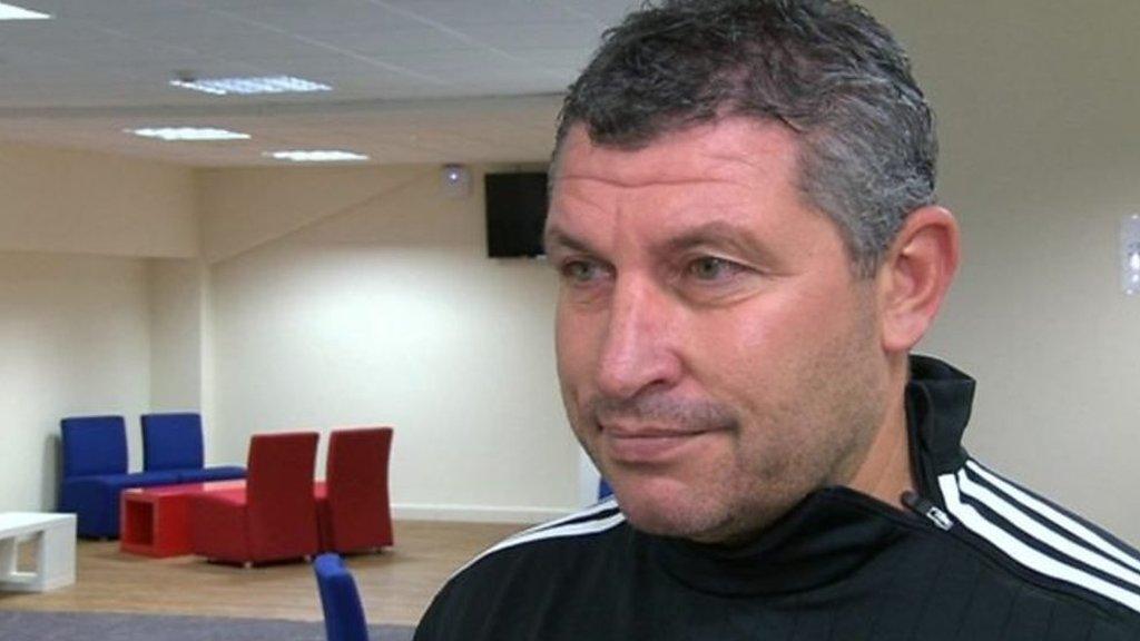 Osian Roberts