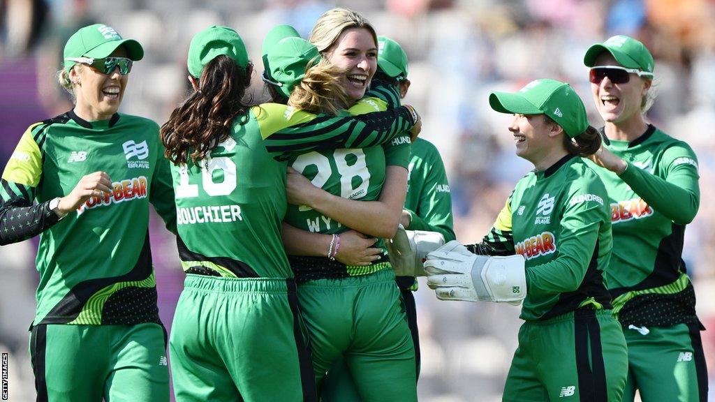 Southern Brave celebrate a wicket