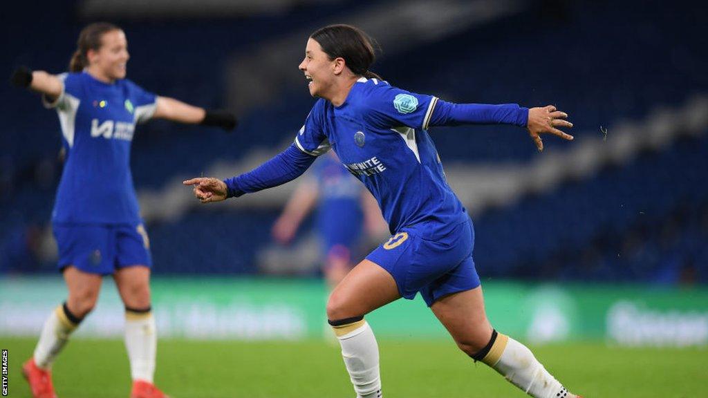 Sam Kerr and Fran Kirby celebrate