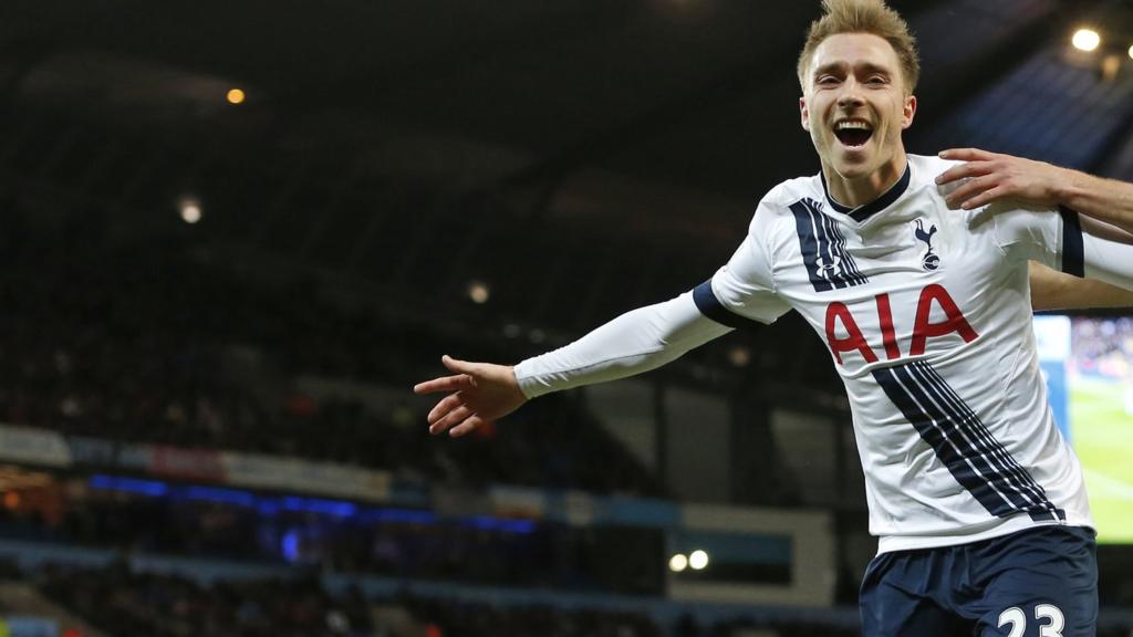 Christian Eriksen celebrates