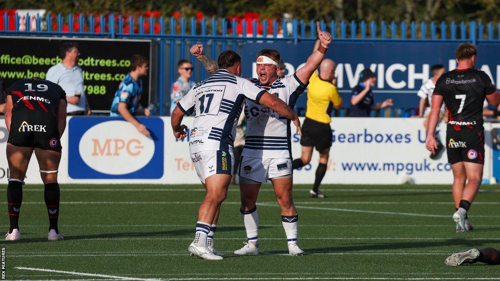 Coventry celebrate beating Saracens