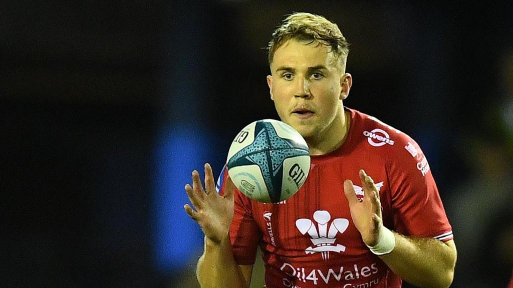 Scarlets' Ioan Lloyd