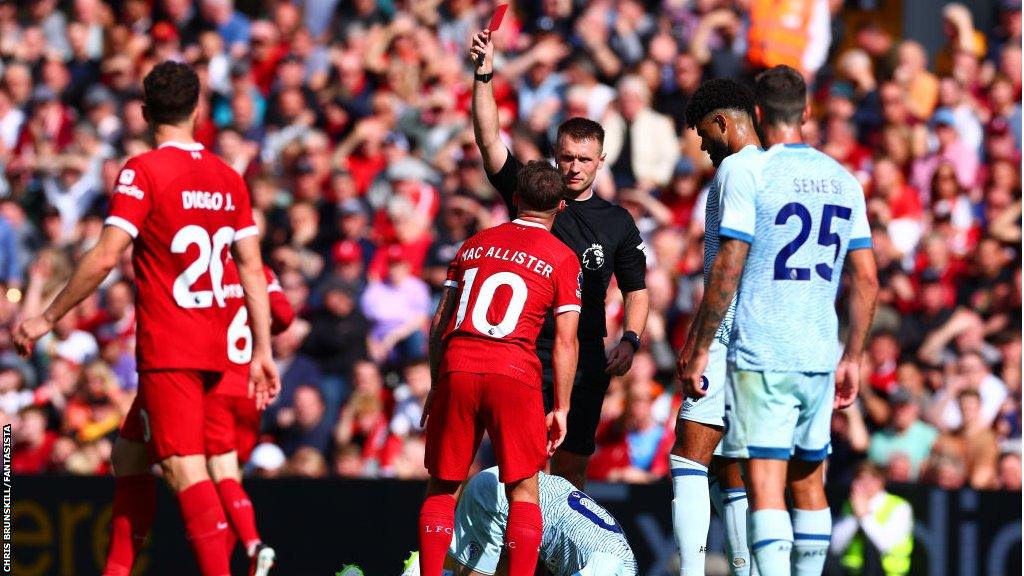 Alexis Mac Allister shown a red card