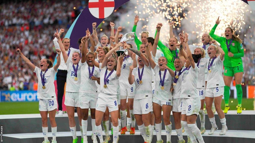 England lift the Euros trophy in 2022