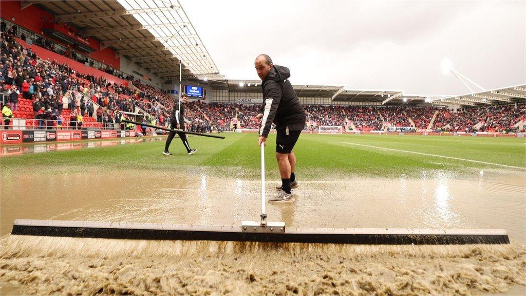 Rain at the New York Stadium