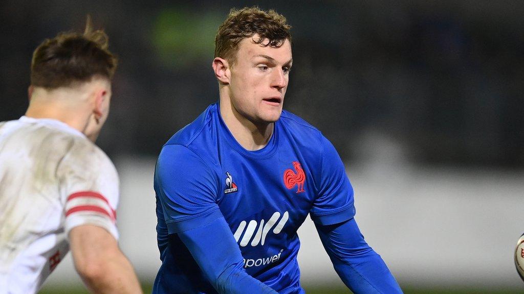 Emilien Gailleton in action for France against England in the U20 Six Nations