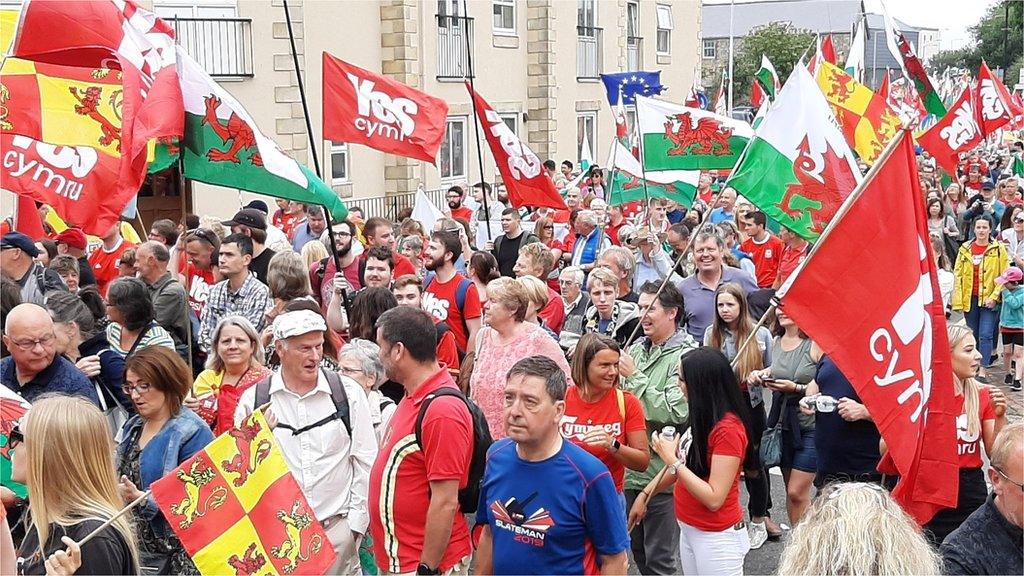 March for independence in Caernarfon