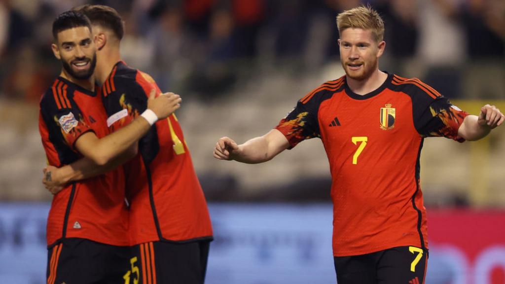 Belgium celebrate De Bruyne's opener